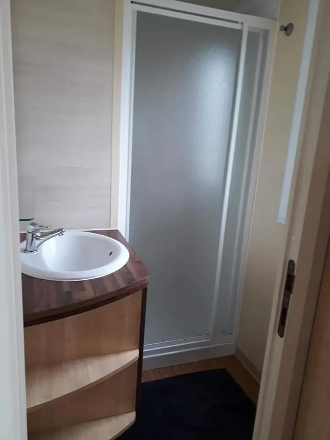 Stacaravan 4Pers In Bredene Met Eigen Tuintje 2449 Holiday home